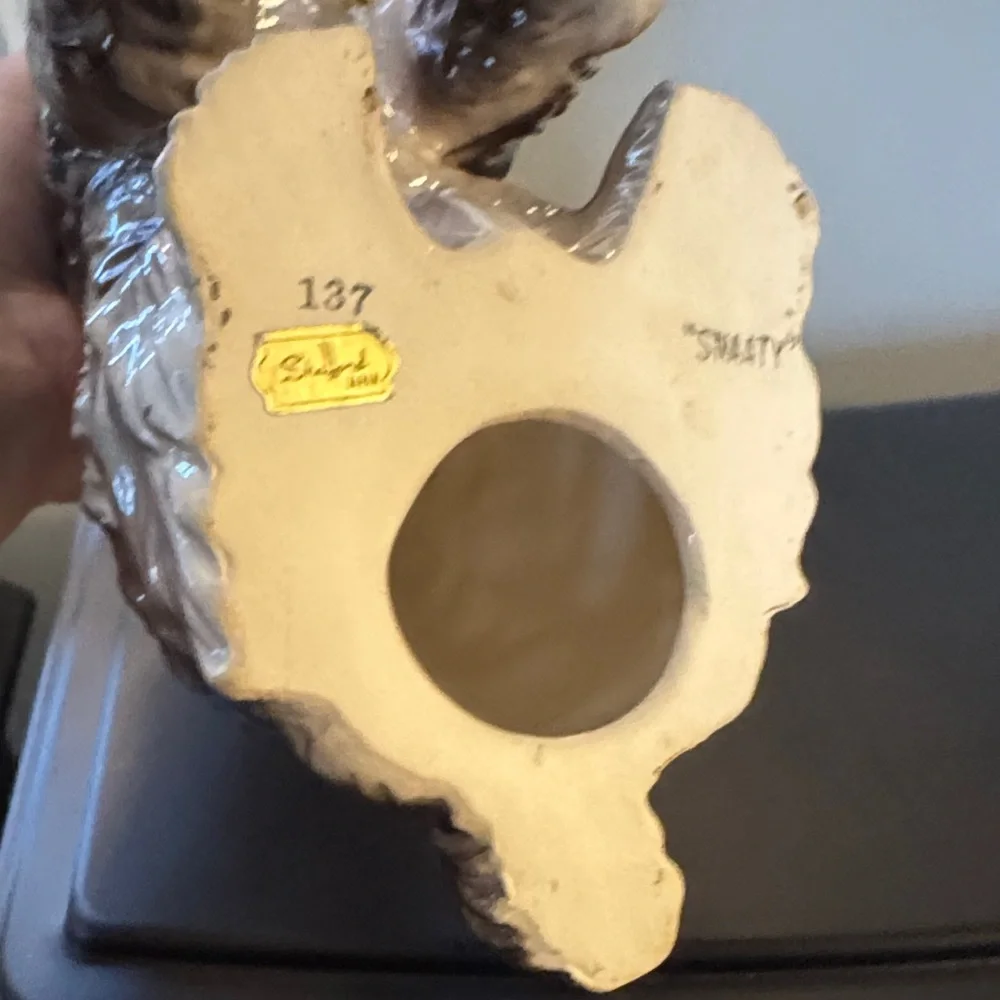 Vintage Shafford Japan Schnauzer figurine, titled “Snatty” (#137) - Picture 11 of 11